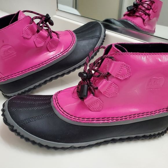 SOREL Out N About Waterproof Boots - Picture 1 of 13